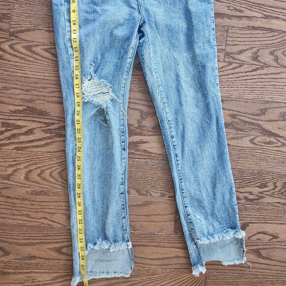 Bianco Jeans women's Street Style Denim Distressed Button Fly high-low hem Sz 29 - Picture 2 of 7